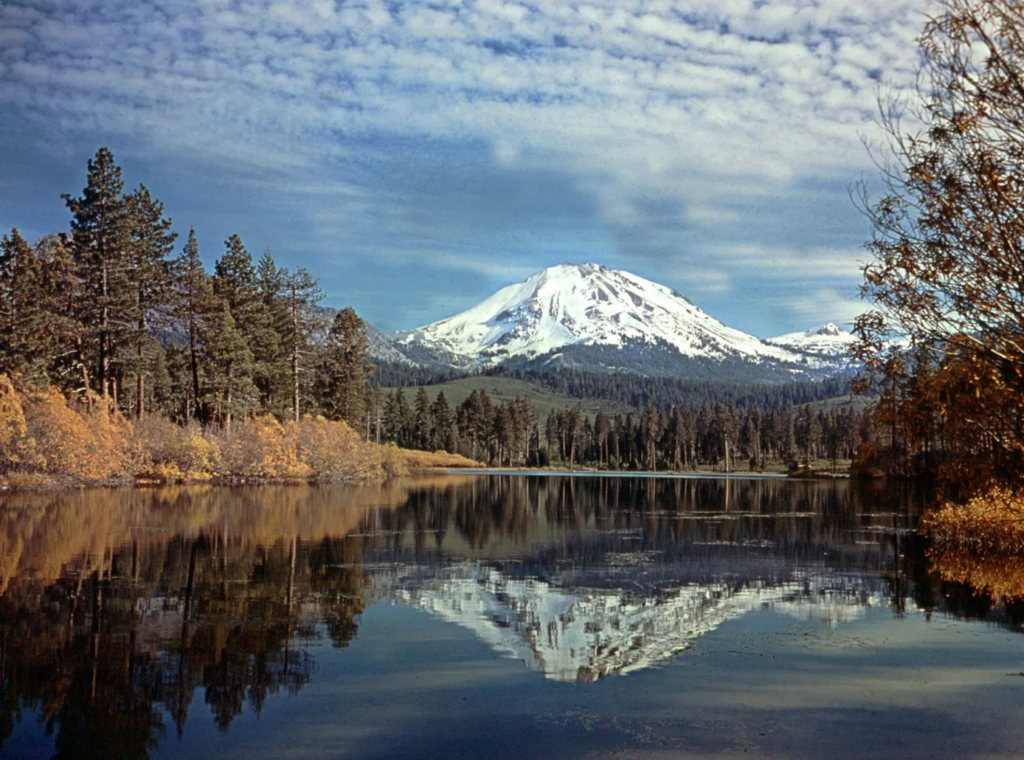 Lassen-Peak-Volcanic-National-Park-California